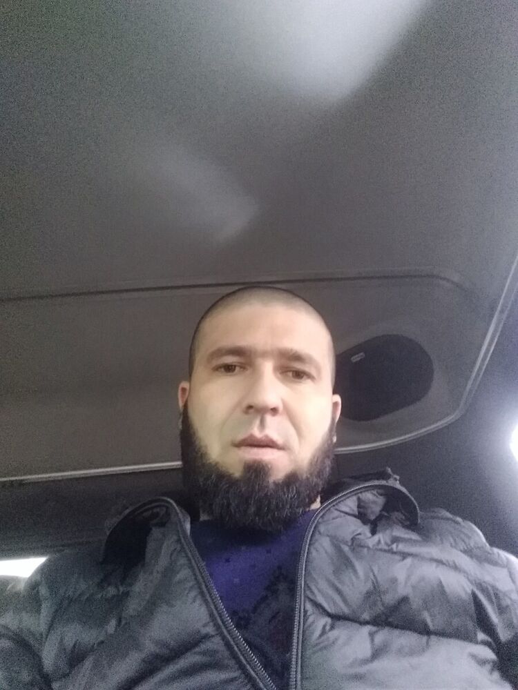  21137811  , 35 ,    