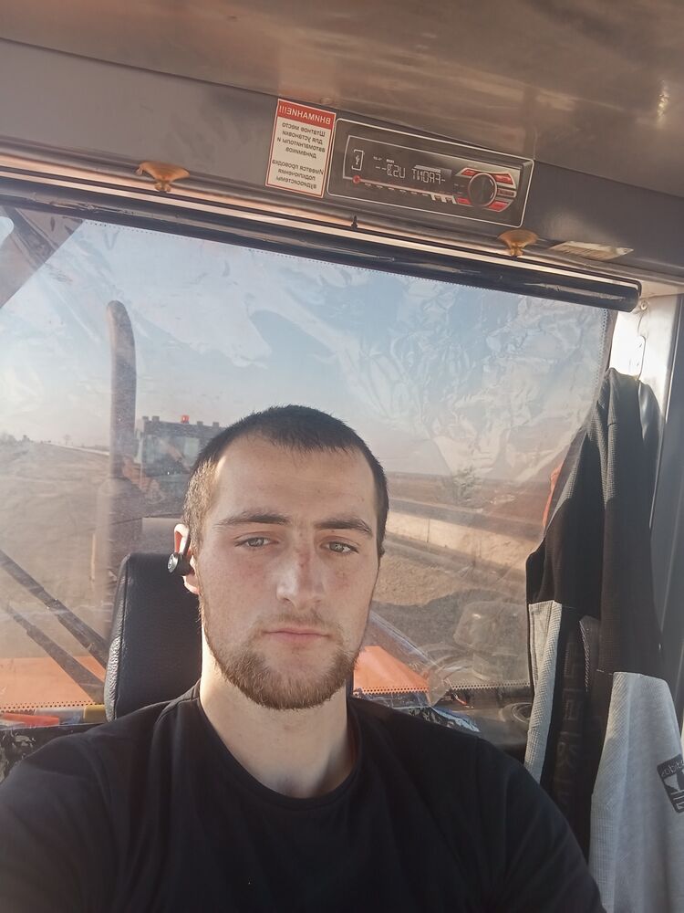 ,   Khalil, 24 ,     , c , 