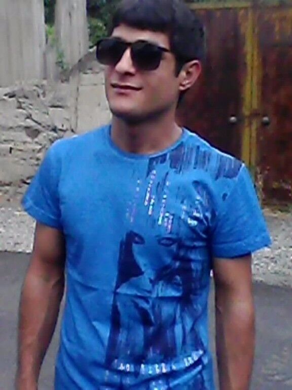  ,   Alik, 32 ,   ,   , c 