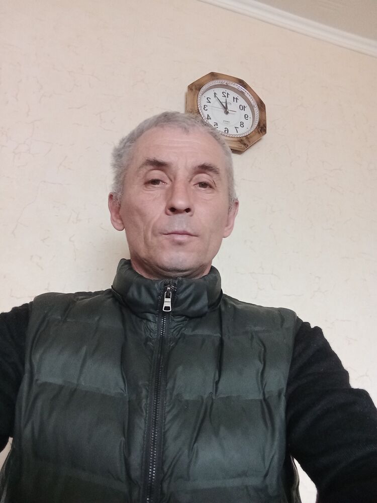  52704371  , 49 ,    
