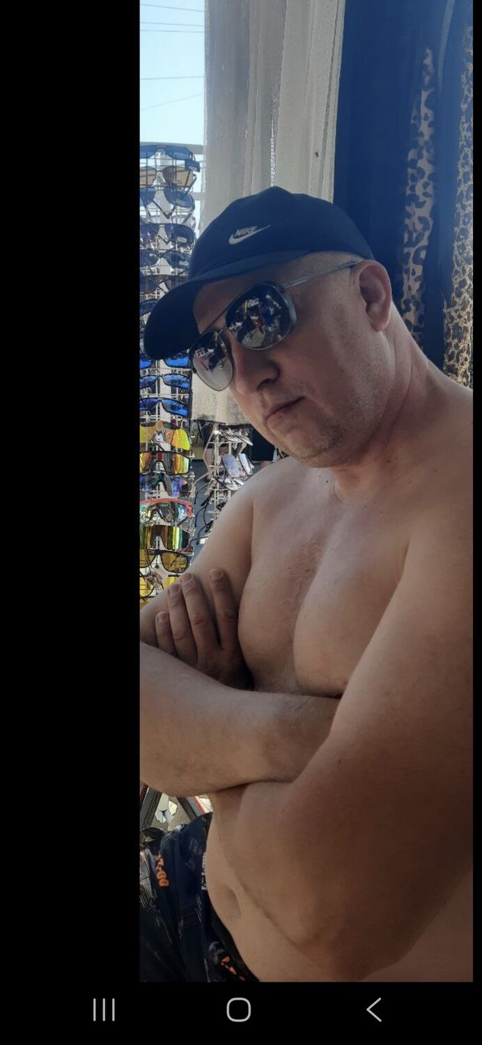  52693221  , 45 ,    