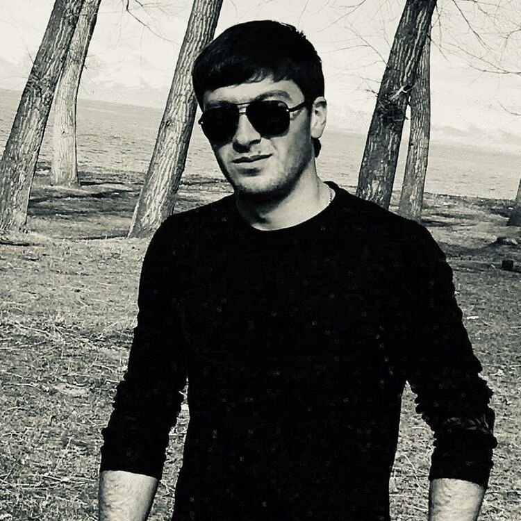  ,   Lyov, 32 ,   ,   , c 