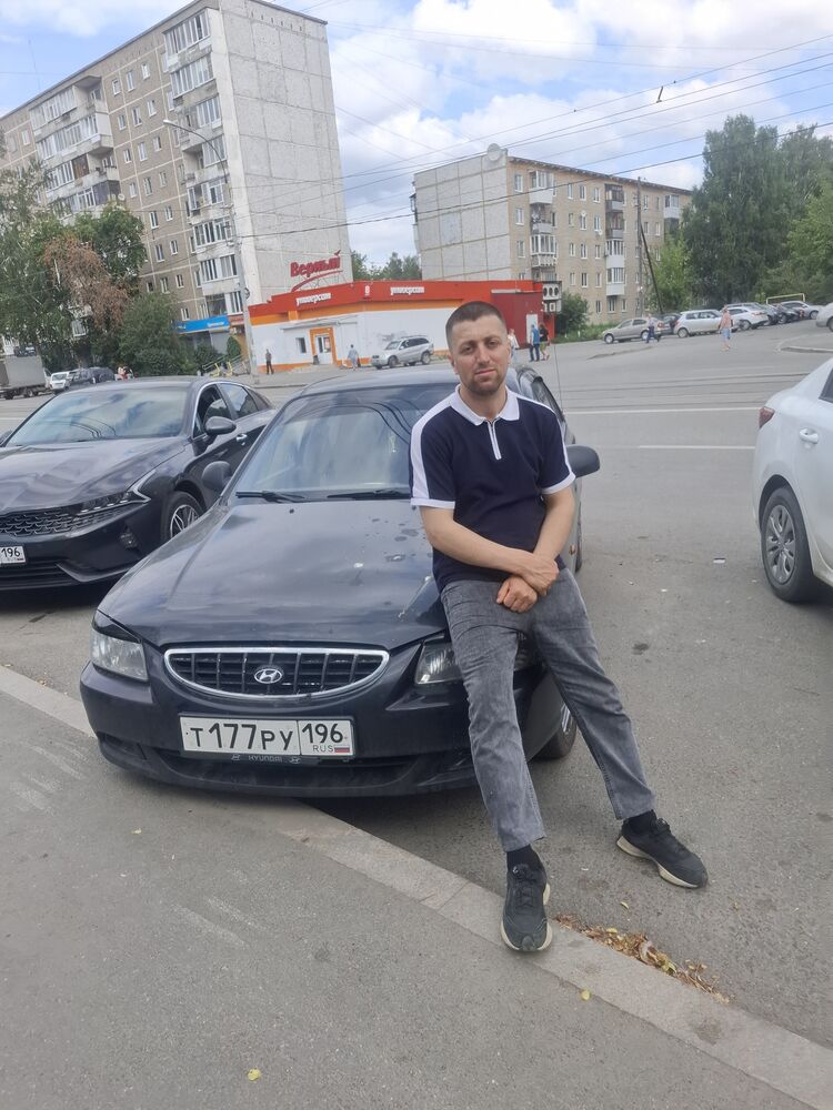  53048241  Marat, 33 ,    