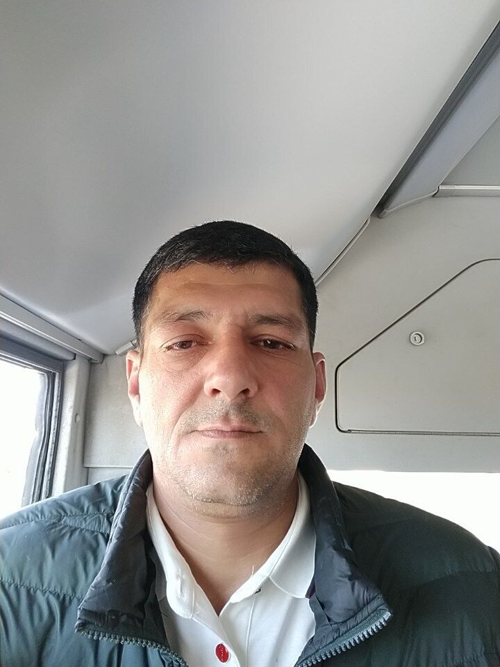  54064101  Samir, 42 ,    