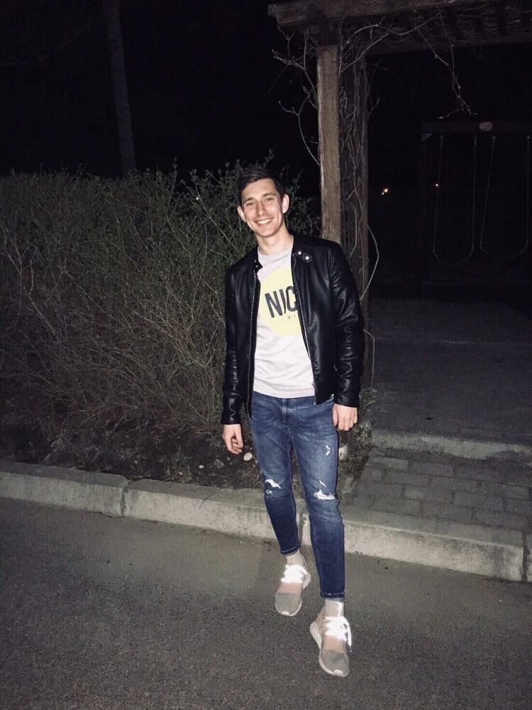  46425821  , 30 ,    