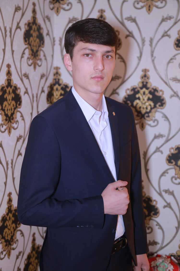  53962641  , 24 ,    -