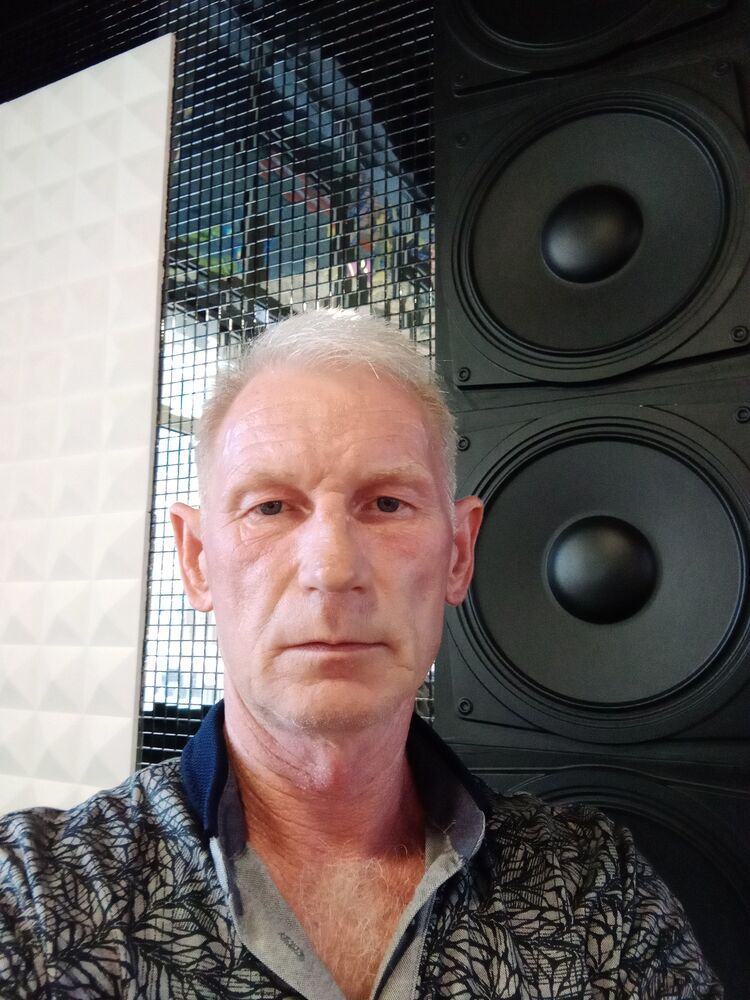  23380511  Aleksandr, 55 ,    