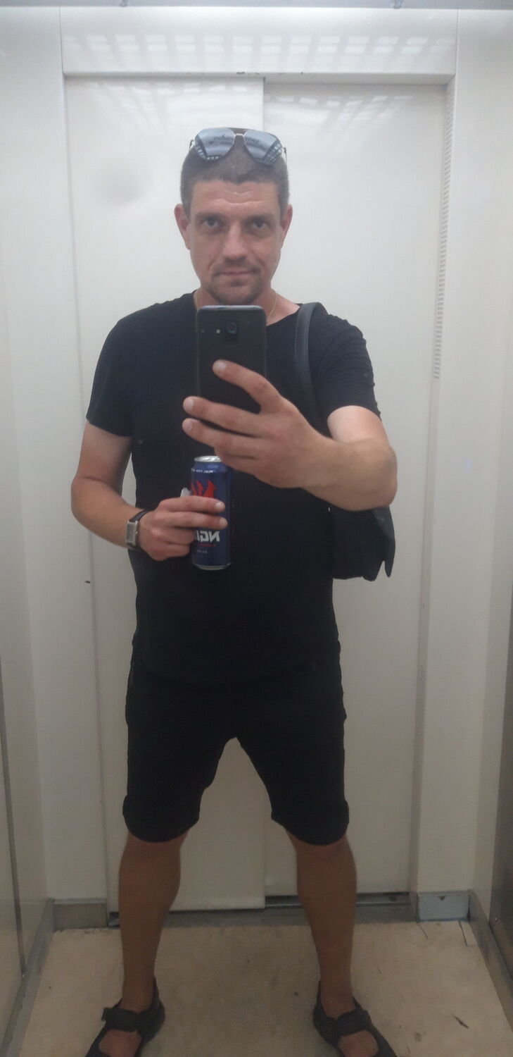  46926561  , 44 ,    