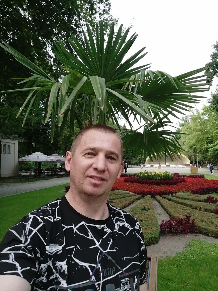  42255441  Sergey, 40 ,    