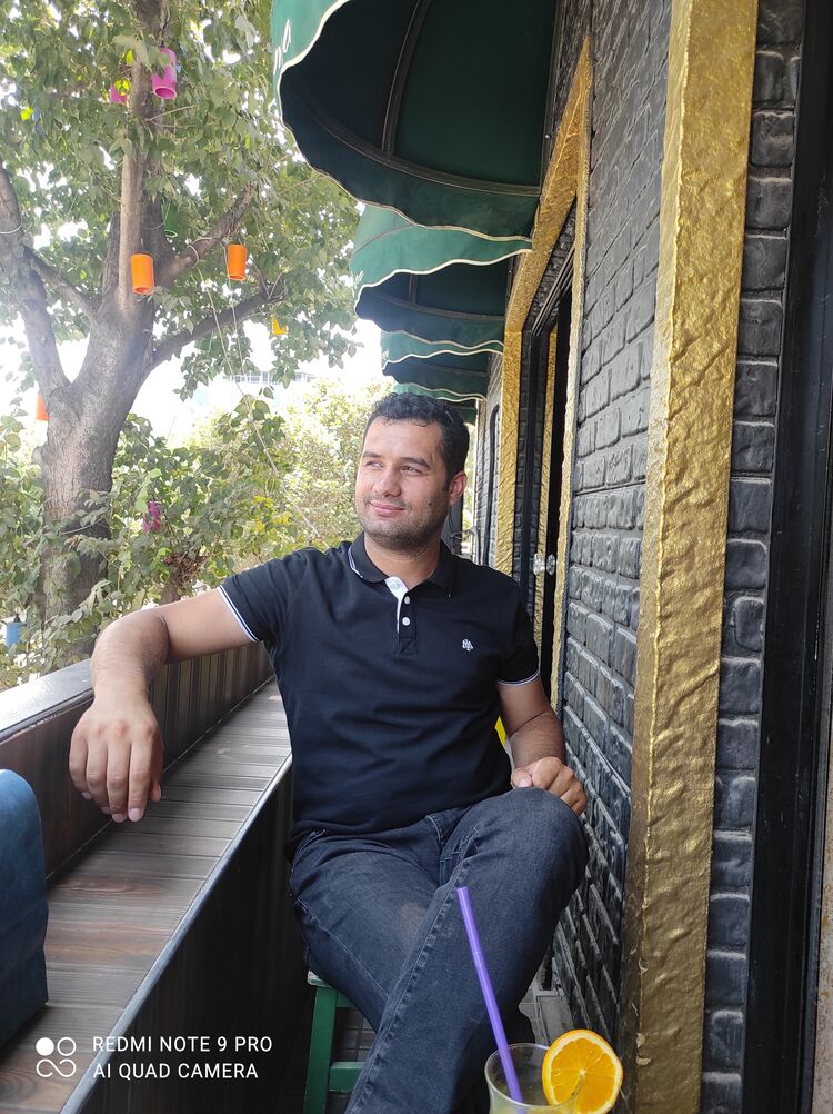  52821891  AZAT, 30 ,    