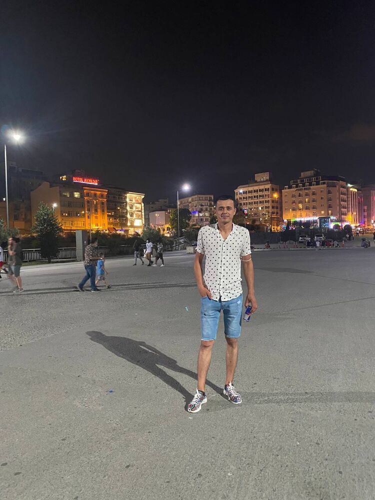  44453271  Hisniddin, 33 ,    