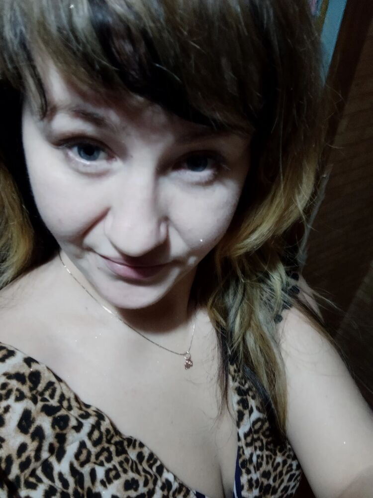  48414351  Viktoria, 32 ,    