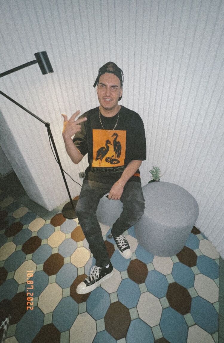  27733601  , 31 ,    -