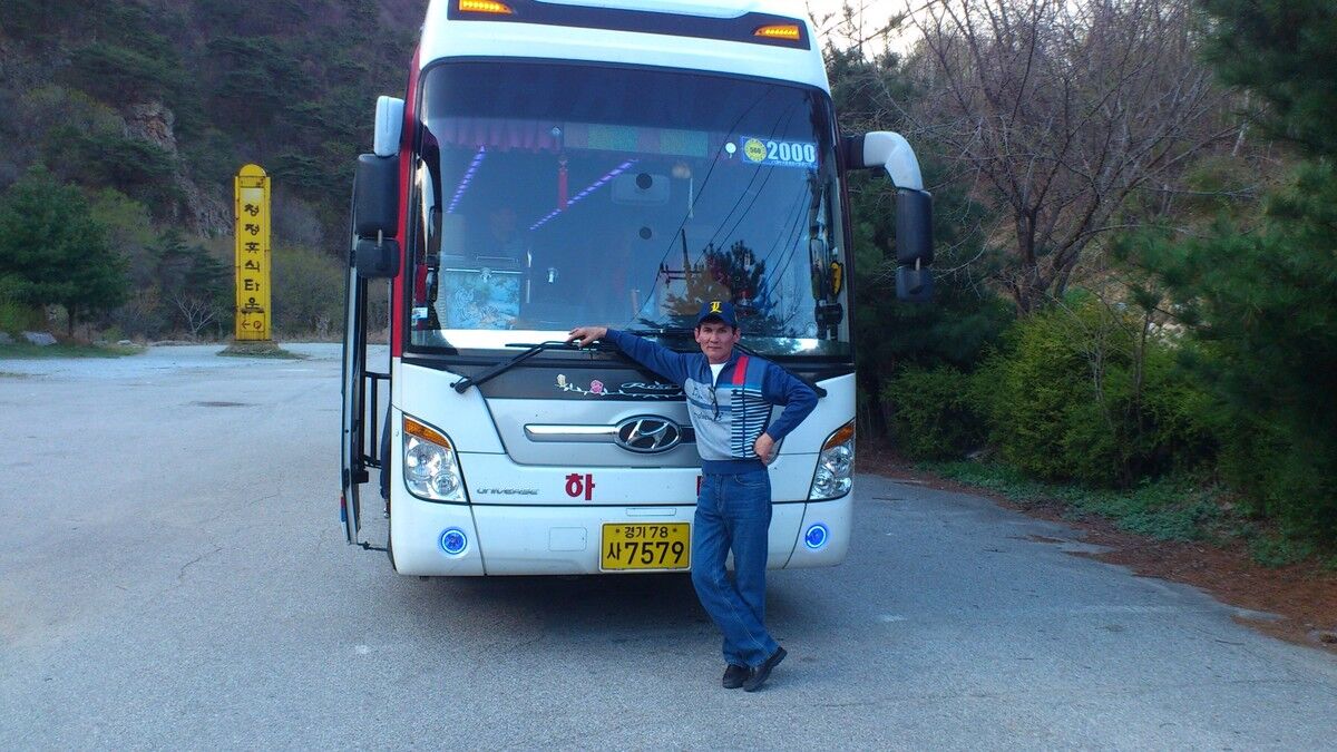  13882881  Abdimalik, 66 ,    