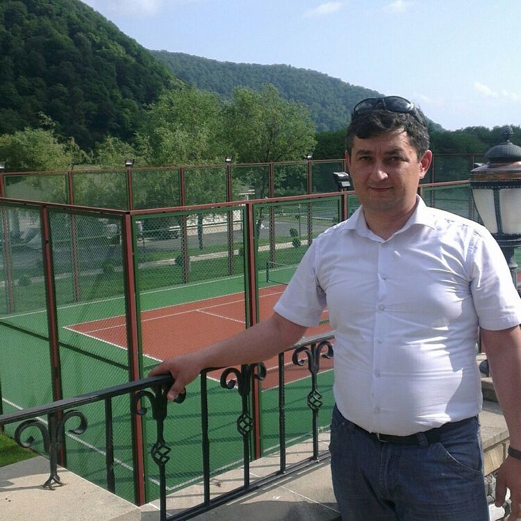  5814141  Ferid, 40 ,    