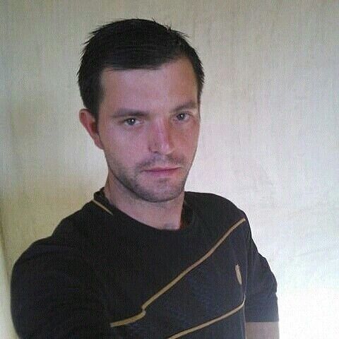  48437181  Andrei, 38 ,    