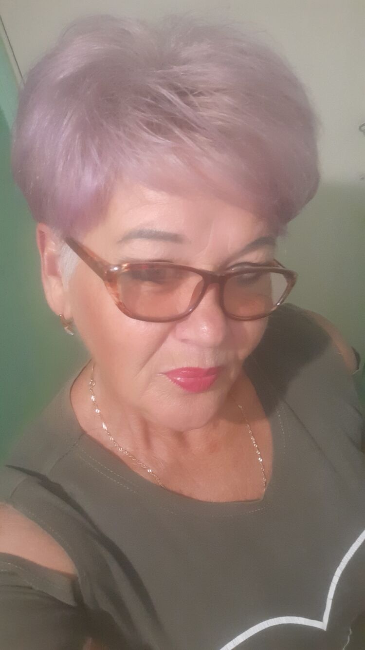  45884001  Larisa, 62 ,    