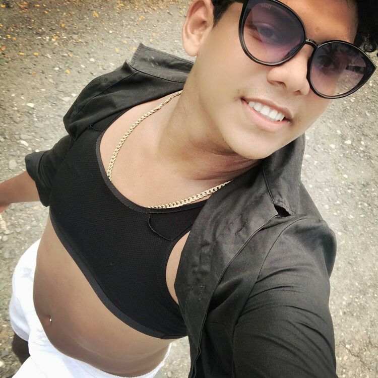  38349751  Yordis, 27 ,    