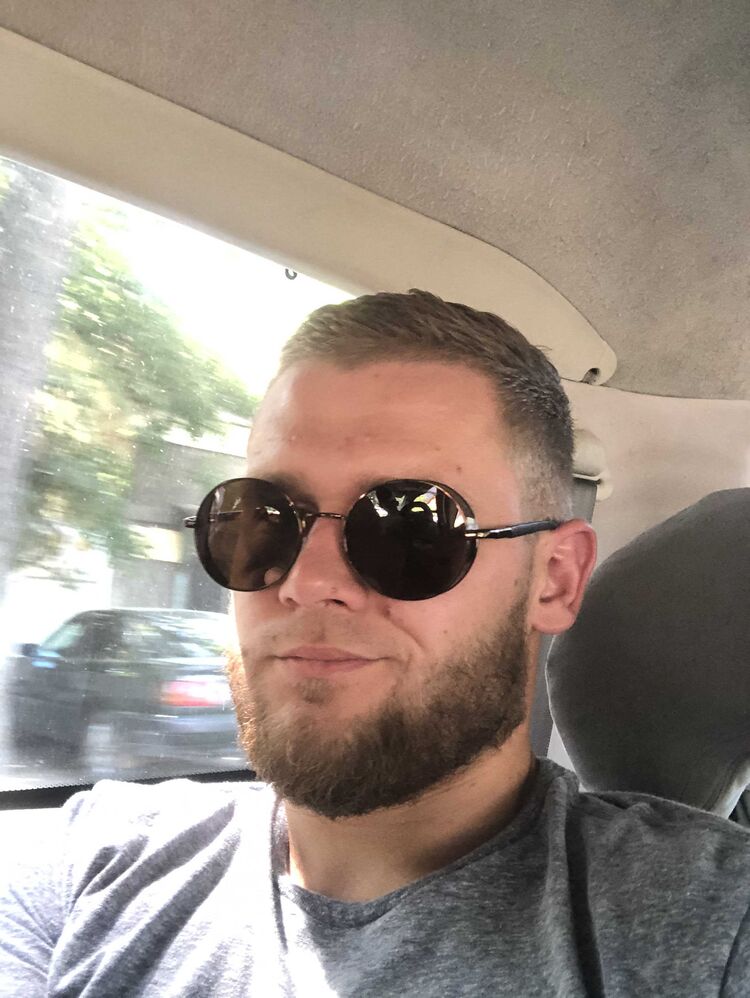  ,   Yauheni, 32 ,   ,   