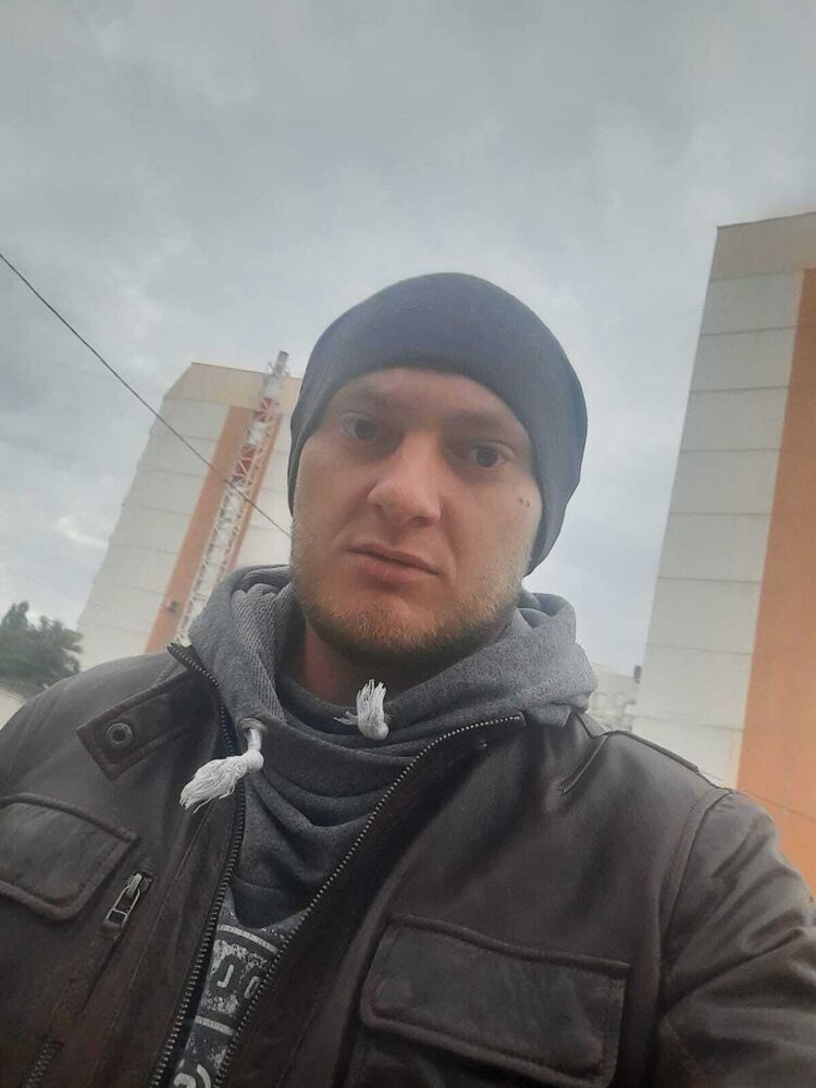  29139581  Igor, 40 ,    