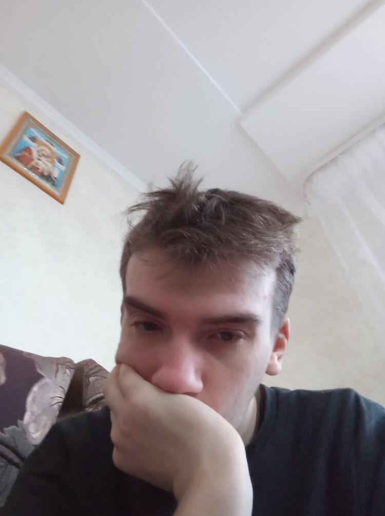  31546751  Igor, 24 ,    