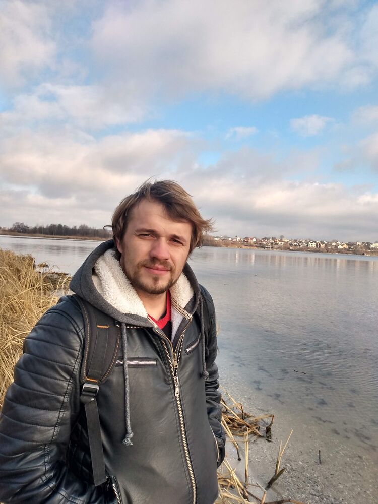  ,   Pavel, 35 ,   ,   , c , 