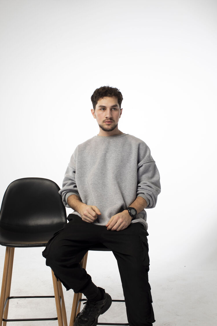  33208021  Ramin, 22 ,    