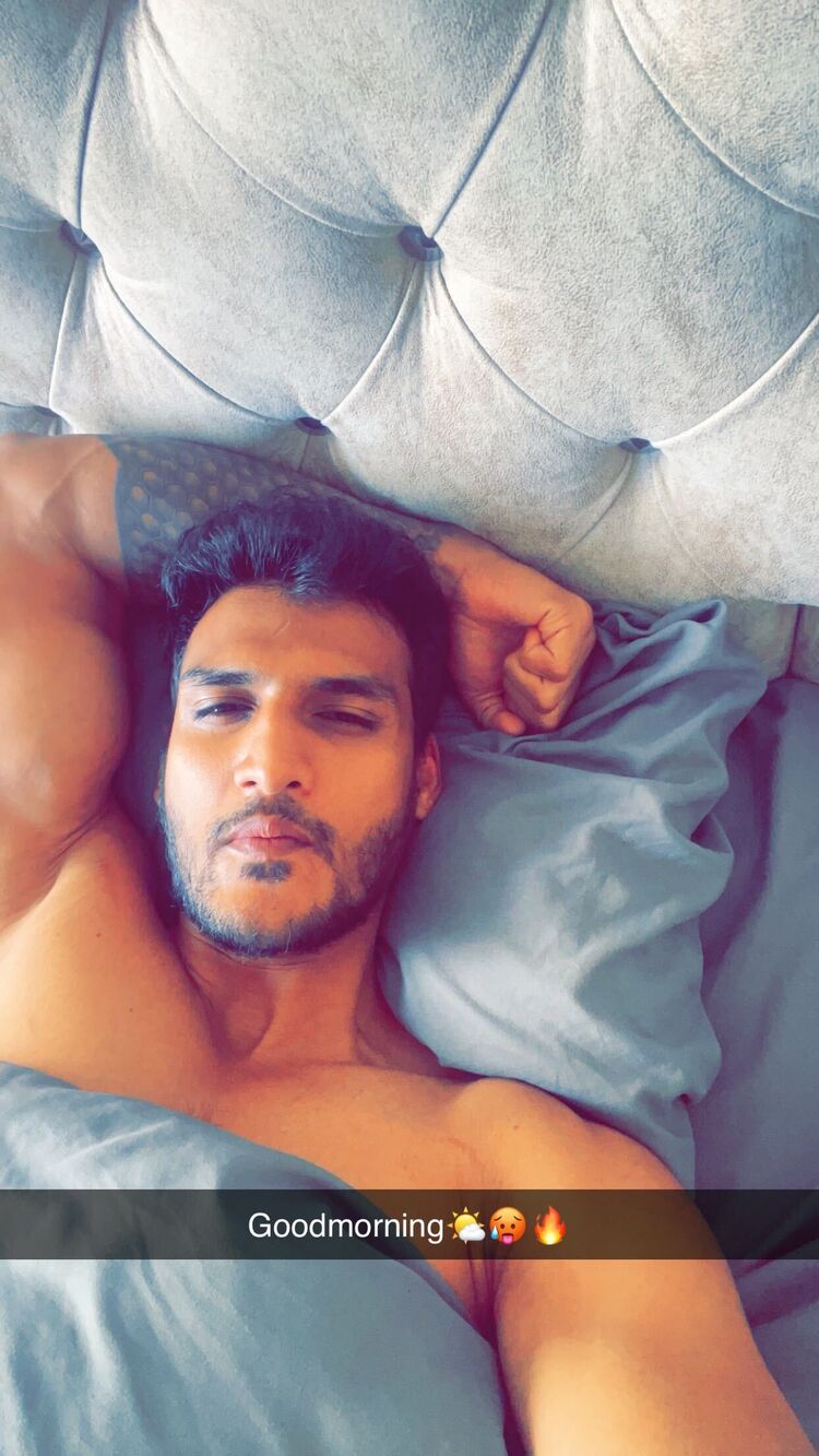  Calcutta,   Soumit, 28 ,   c 