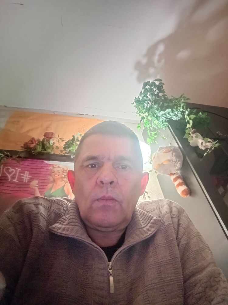  48890261  , 49 ,    