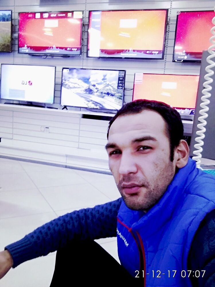  ,   Isomiddin, 32 ,   