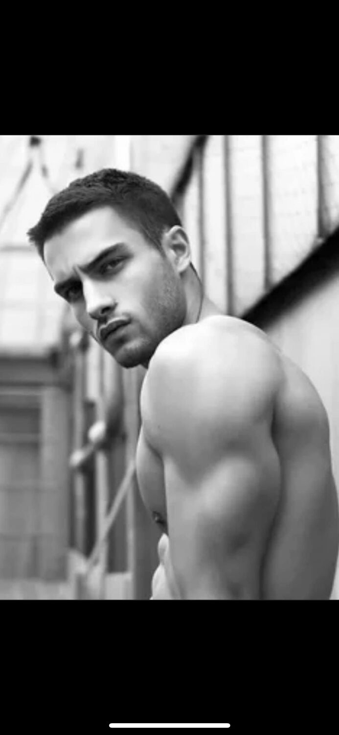  ,   Mark, 28 ,   ,   