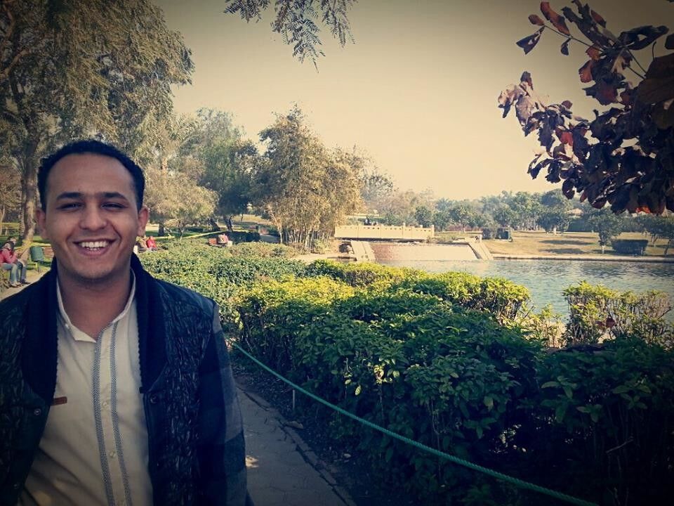  4865051  Hossam, 80 ,    