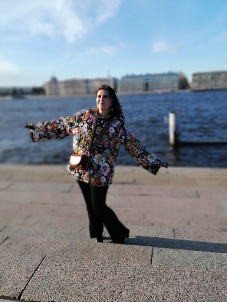  -,   Zinai, 43 ,     , c 