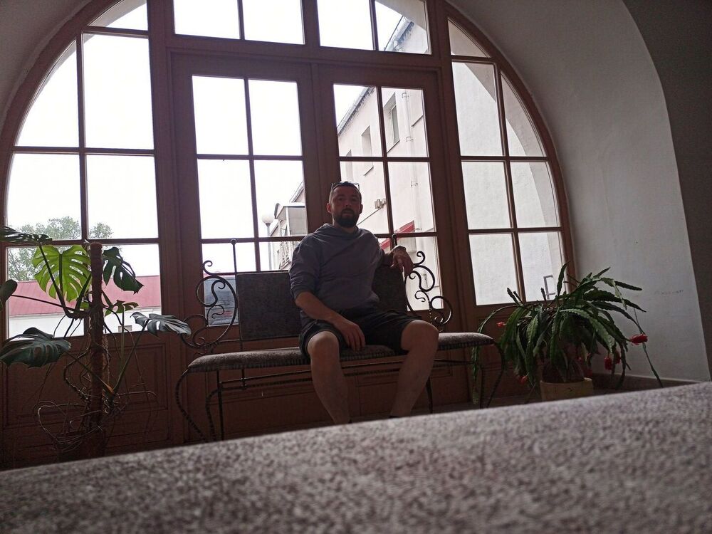  ,   Alex, 40 ,   ,   , 