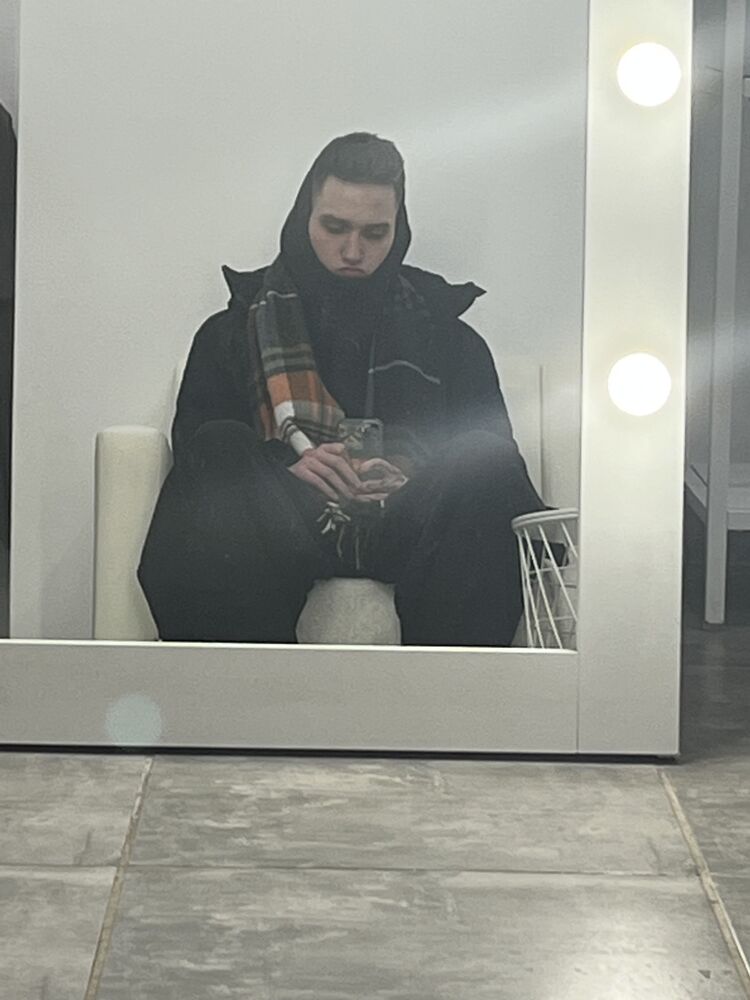 ���� 40797711 ����� Joji, 24 ����, ���� ���������� � �����-����������