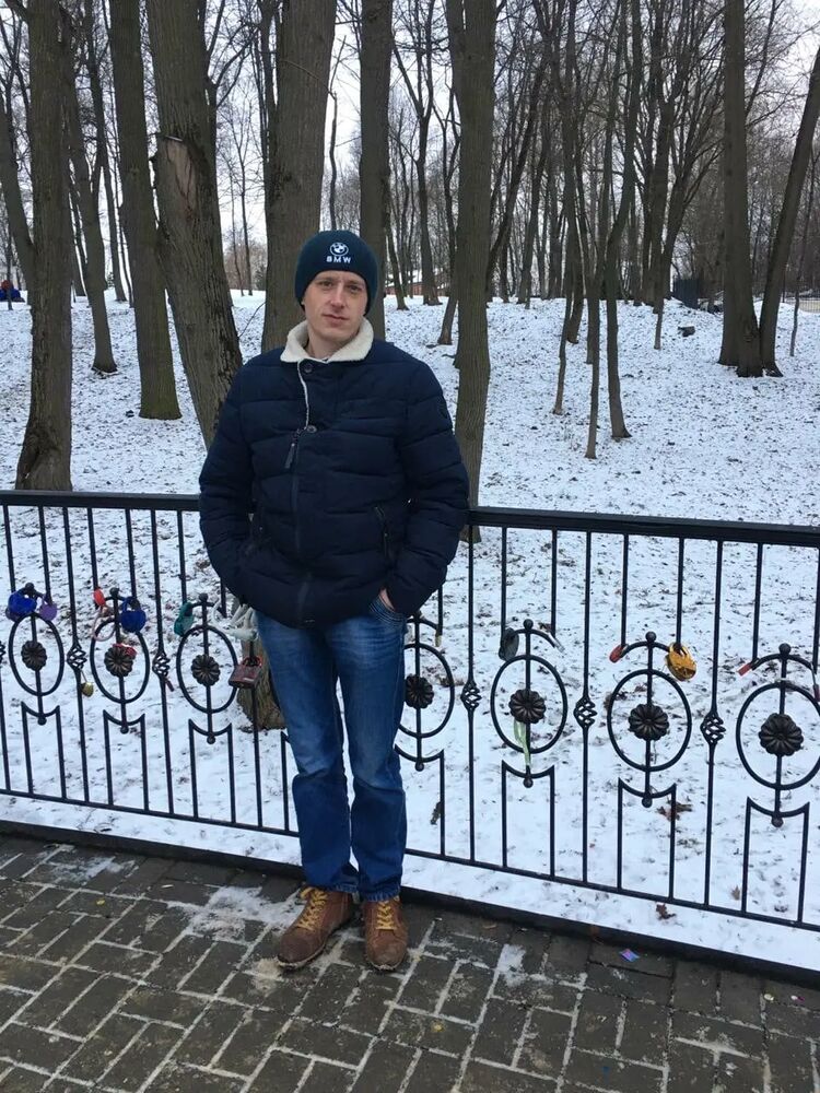  53086201  Nike, 41 ,    