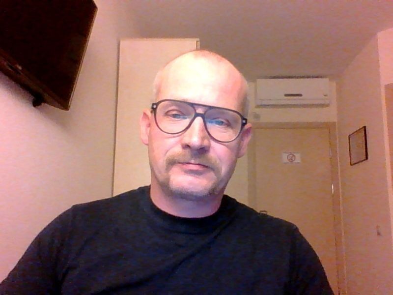  ,   Damian, 52 ,   ,   , c 
