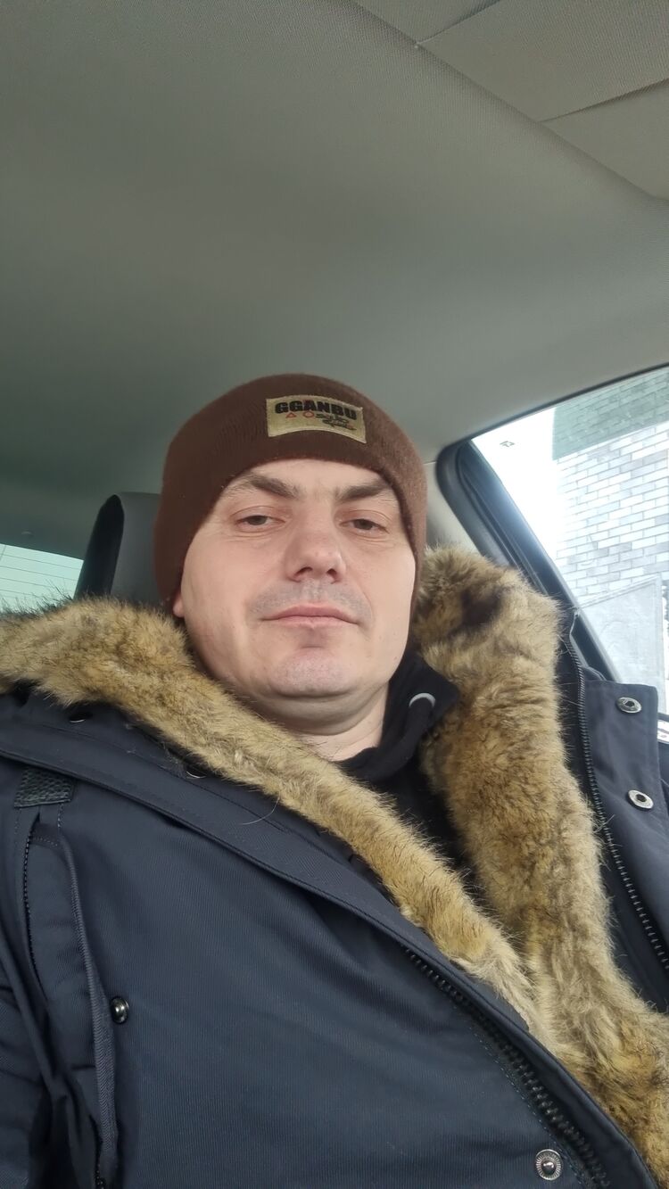 32608171  , 42 ,    