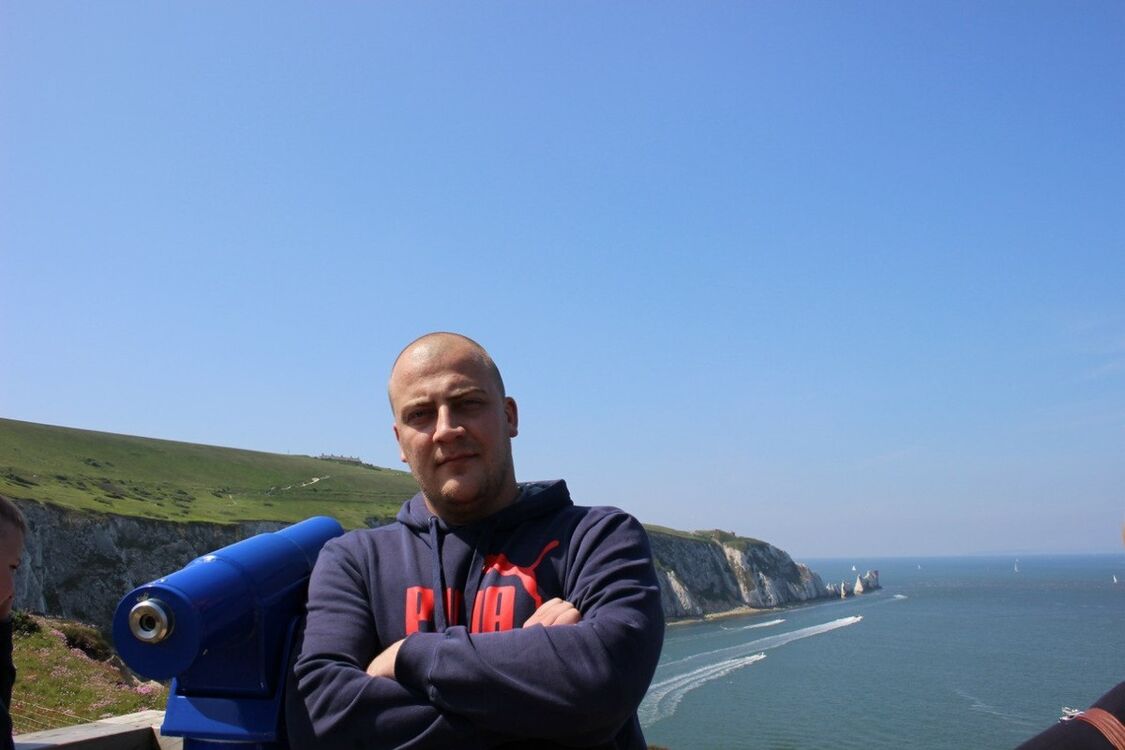  15917341  Pavel, 40 ,    