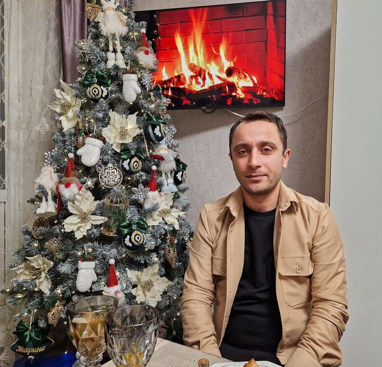 ���� 40430361 ������� Edgar, 42 ����, ���� ���������� � ������