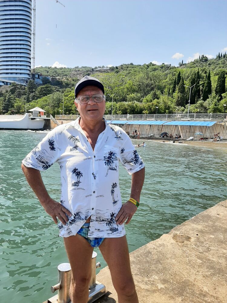  ,   Viktor s, 59 ,   ,   
