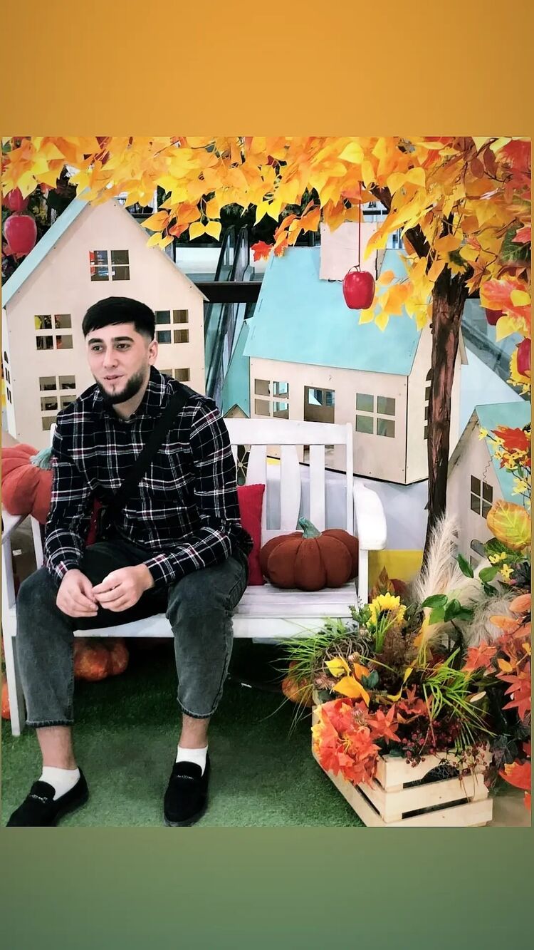  38213691  MIRON, 28 ,    