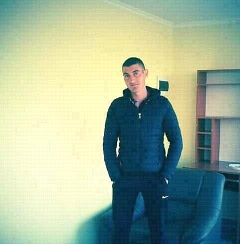  21202751  Roman, 35 ,    