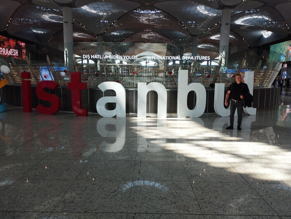  ,   Nicolae, 37 ,   ,   