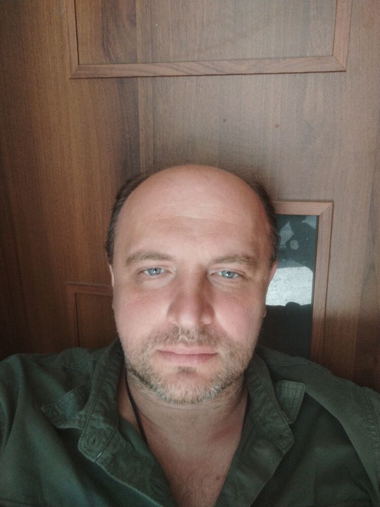  42993261  , 44 ,    