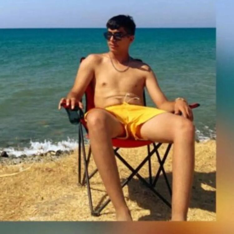  53604861  Huseyin, 25 ,    