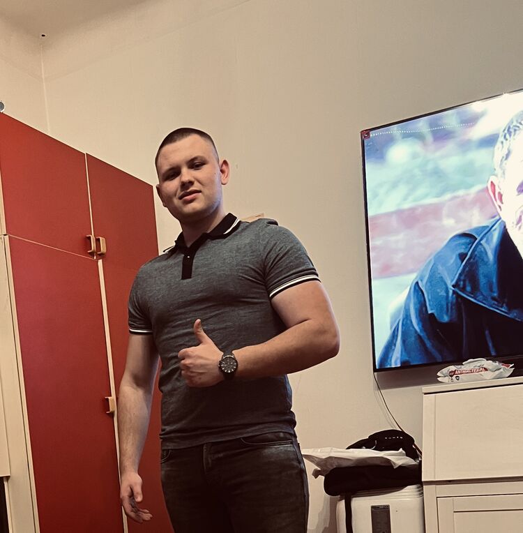  ,   Ivan, 24 ,   ,   