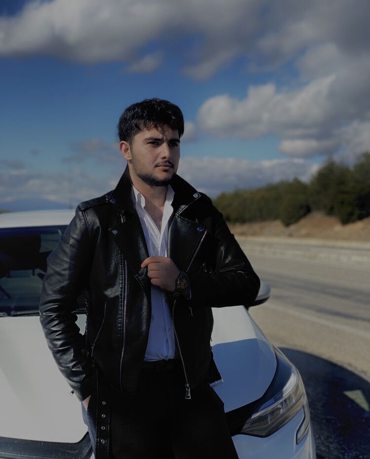  39599811  Serhat, 30 ,    
