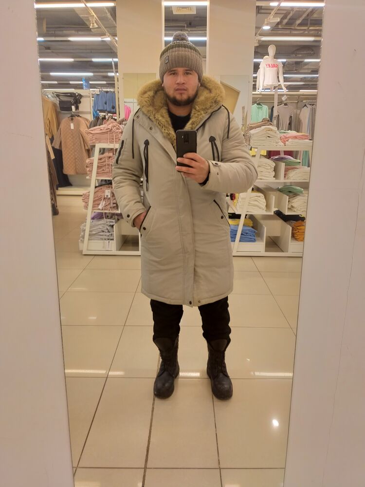  31849731  Hojiakbar, 26 ,    