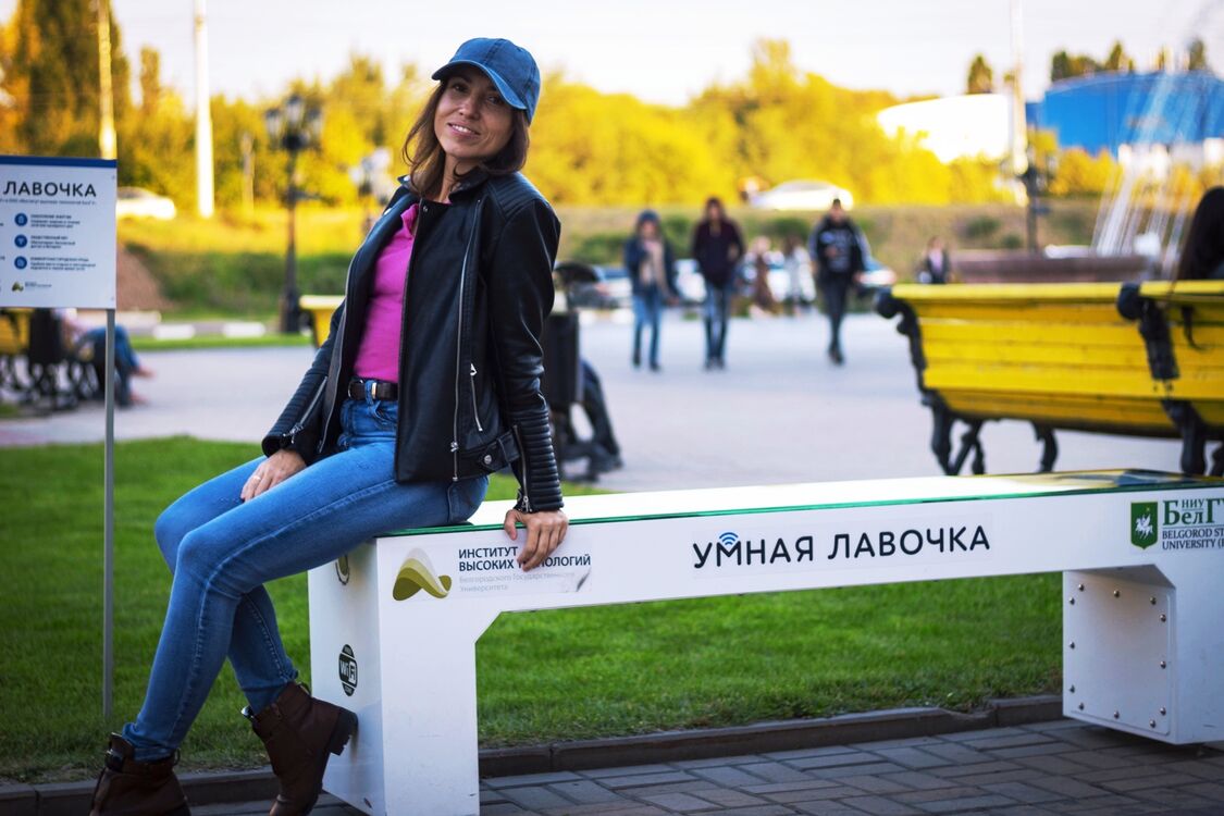  ,   Nadyn, 43 ,     , c 